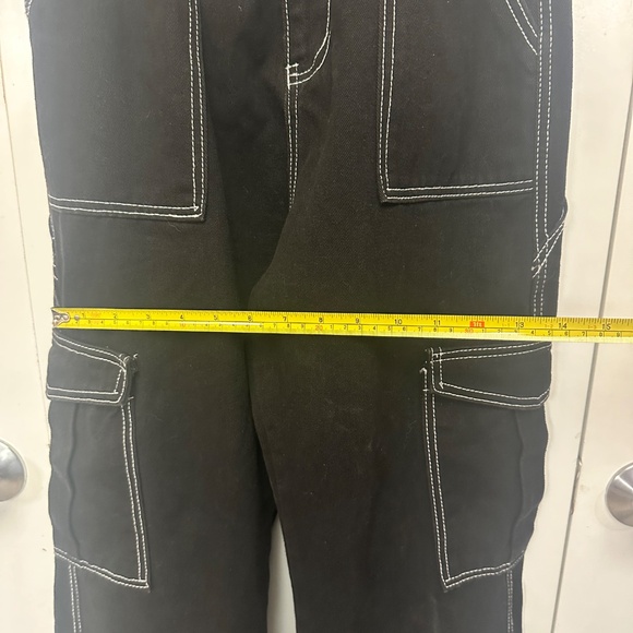 Black elastic cargo pants with white stitching - Picture 8 of 8